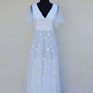 White Head to Toe Flower Dress